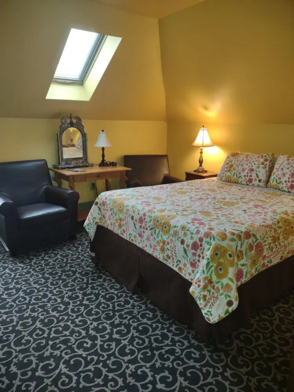 The Lafayette Inn