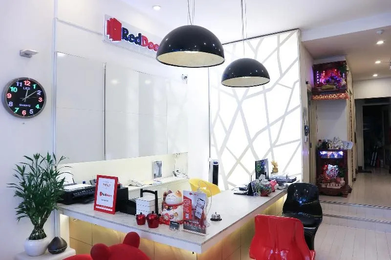 Reddoorz Near Nguyen Hue Walking Street 3