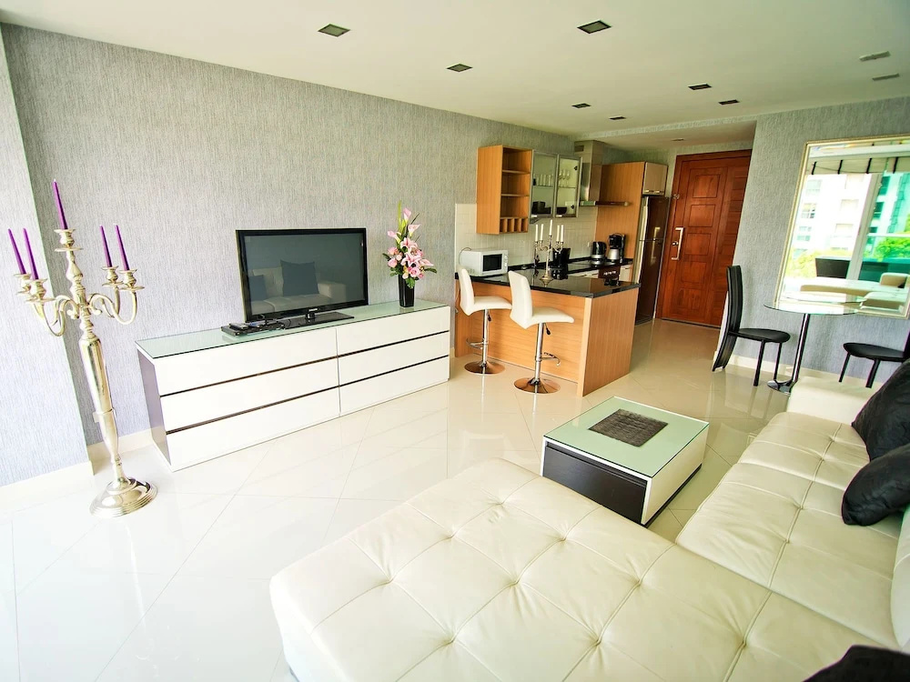 Laguna Heights 7 Dream Beach Apartment