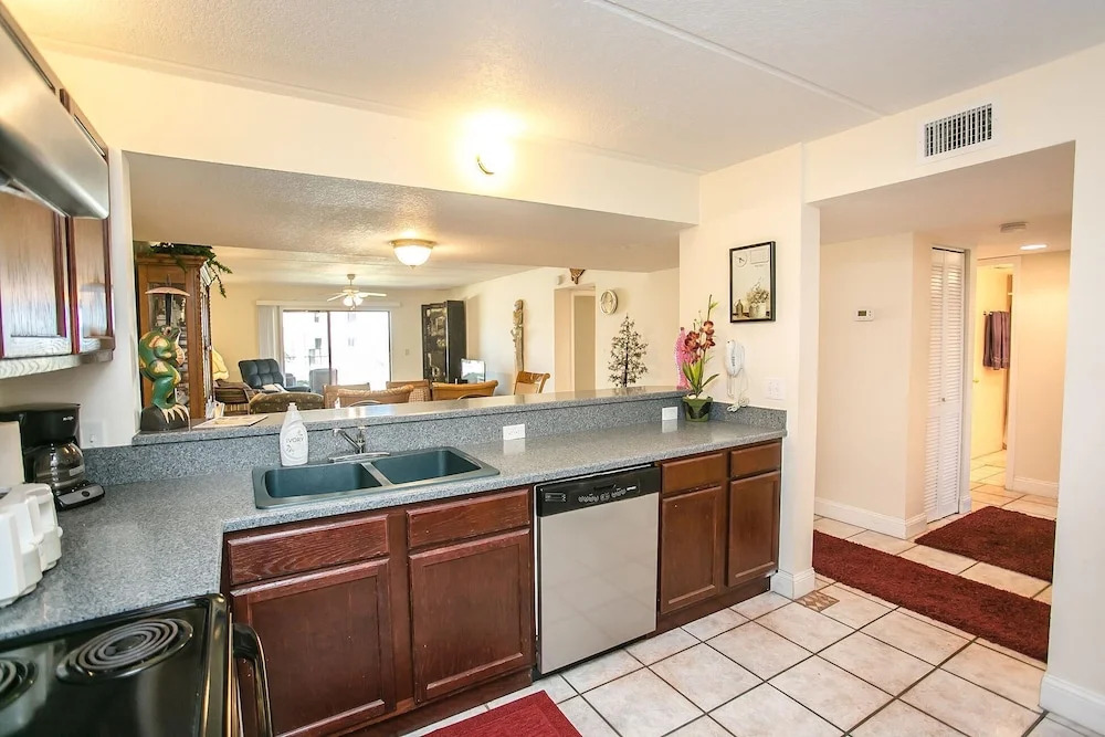 SEA Haven 418 [3/2] Free Activities! & Oceanview Wifi Pool