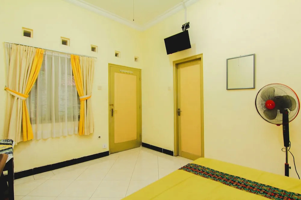 Griya Batik Giri Sekar Homestay Syariah