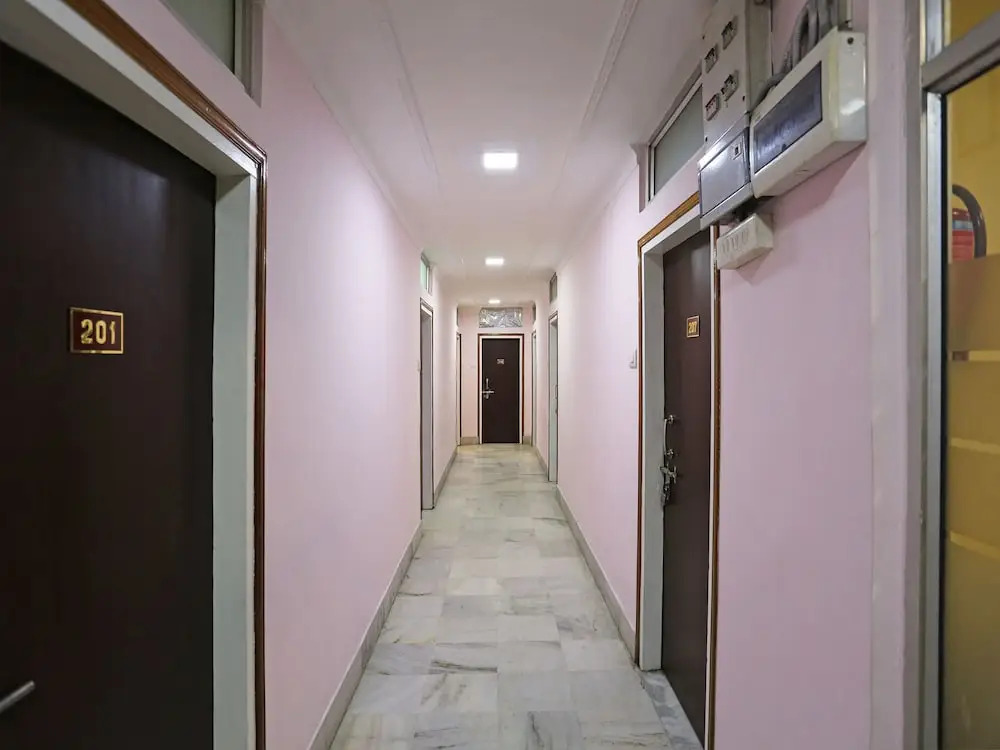 OYO 11715 MCC Guest House
