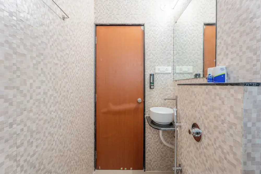 StayBird - Azure Suites, Business Hotel