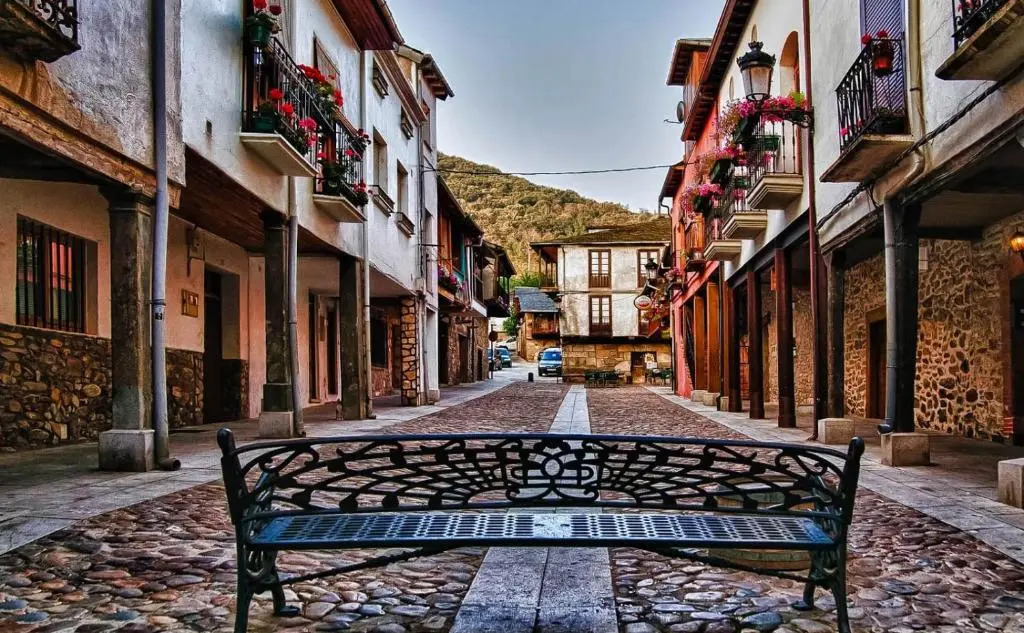 The Way Hostel Molinaseca -Grupo Rosa Azul