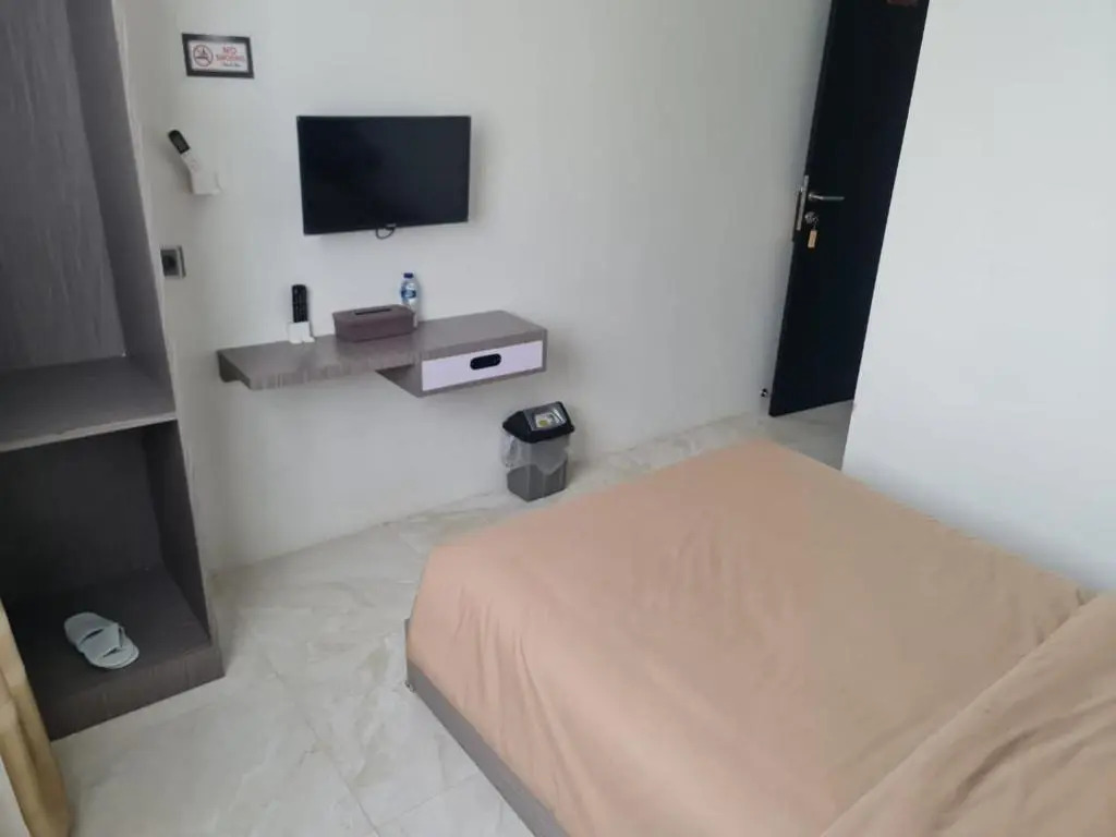 PURNAMA BALIGE HOTEL