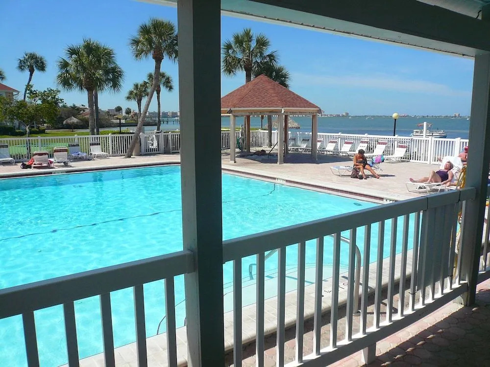 Bermuda Bay by Affordable Beach Condos