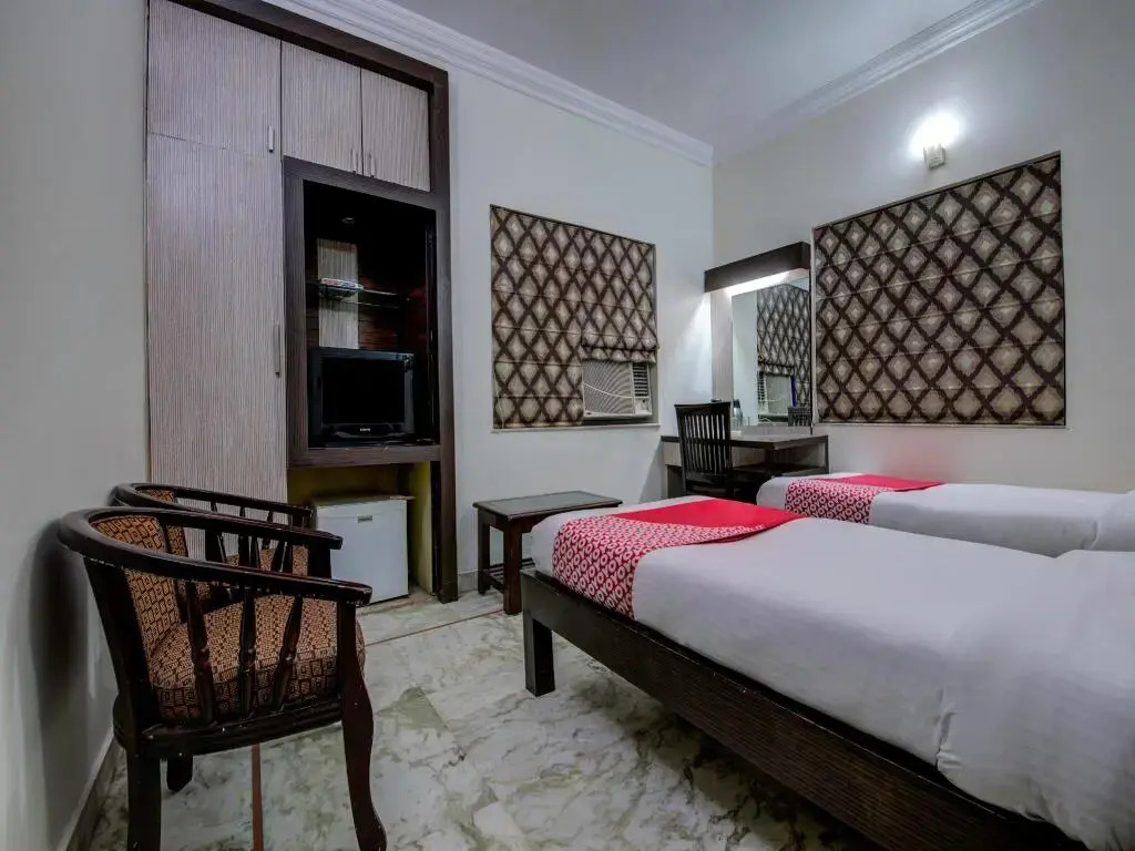 Hotel Crystal Residency by OYO Rooms