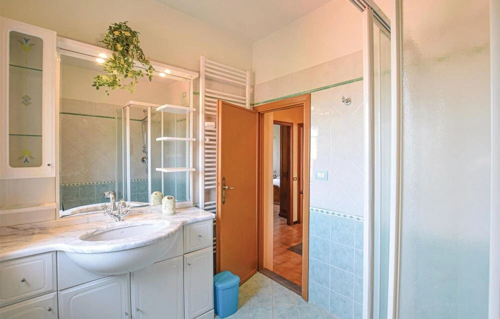 3 Bedroom Cozy Home In Camaiore