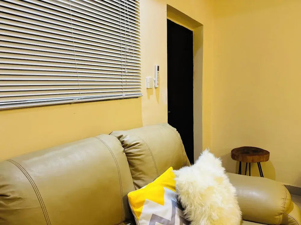 Executive Private Standing apt in Lusaka