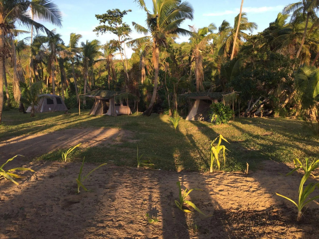 Isa Lei Glampsite