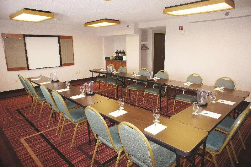 Holiday Inn Express St. Albans by IHG