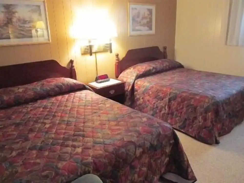 Elms Motel