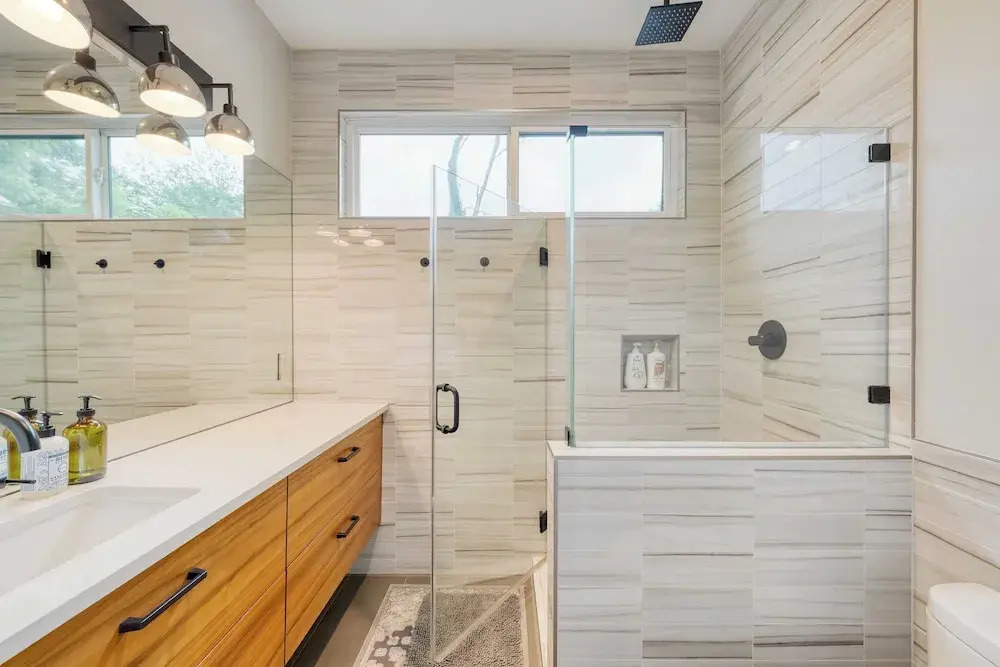 Private Pool, Firepit, Patio Steps to East Austin Dining, Music, Art, Murals