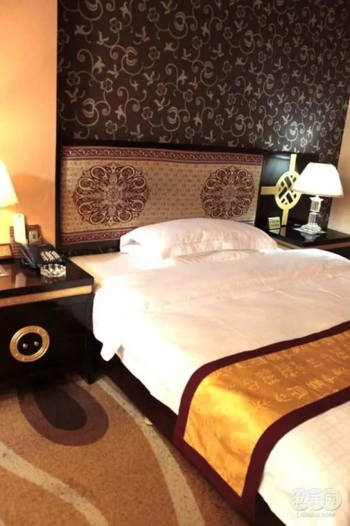 Huanan Hotel