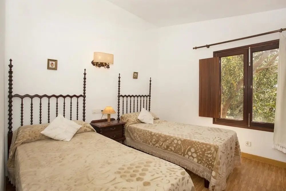 House - 2 Bedrooms with Sea views - 103213