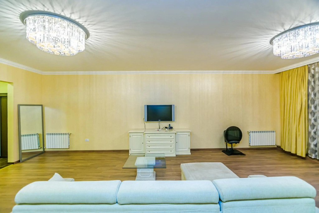 DELUX Apartment in Nizami street