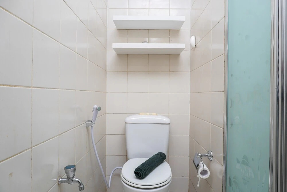 1BR with City View @ Semanggi Apartment By Travelio