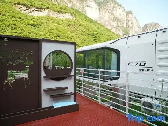 Beyond Time Capsule Hotel Campsite