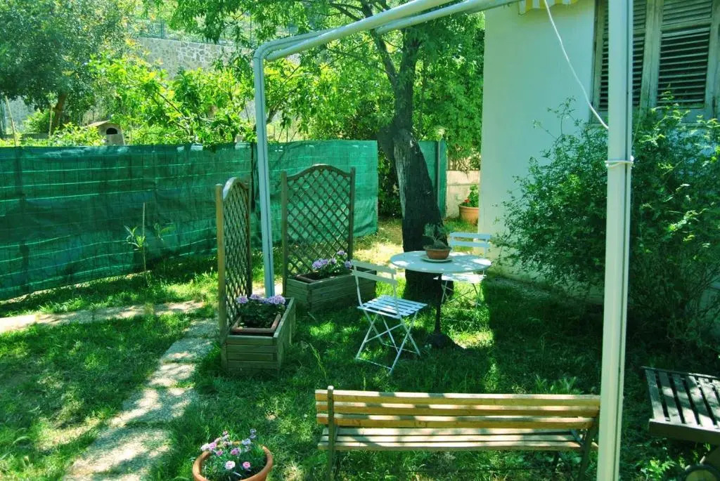 Apartment with 2 bedrooms in Palermo with enclosed garden and WiFi 800 m from the beach