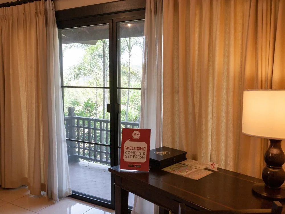 NIDA Rooms Saket Valley 200 Station