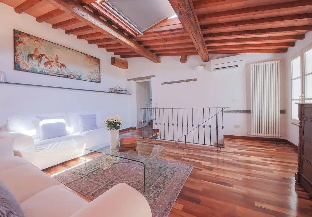 Carlotta's Home