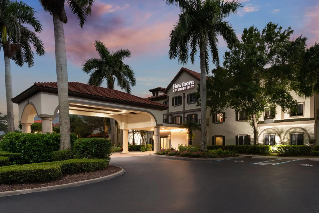 Hawthorn Extended Stay by Wyndham Naples