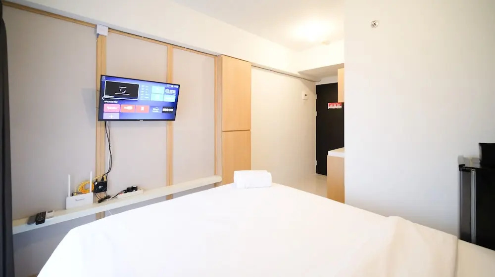 Best Choice And Strategic Location Studio At Apartment Suncity Residence