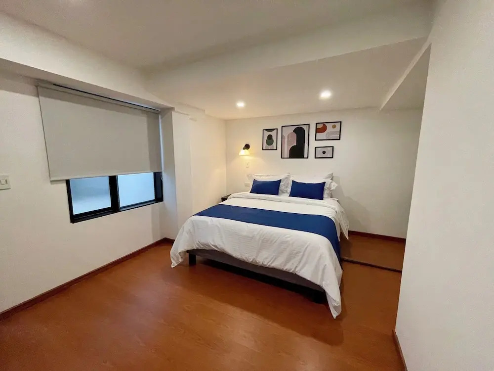 Hotel Embajada 44