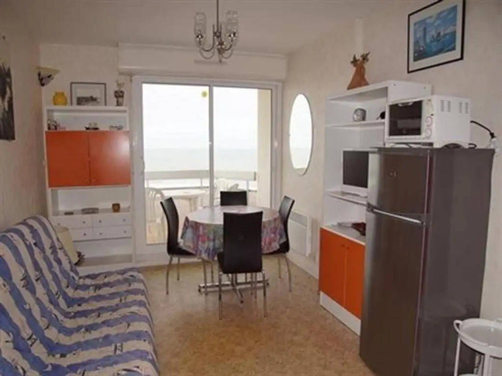Appartement Saint-Gilles-Croix-de-Vie, 2 pièces, 4 personnes - FR-1-324-90