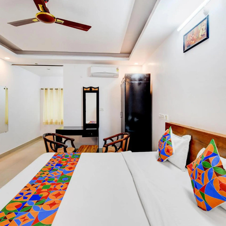 FabHotel Pushpa Grand
