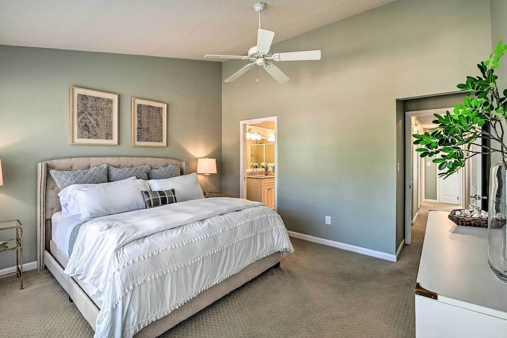 Resort Villa on Golf Course with Beach Access