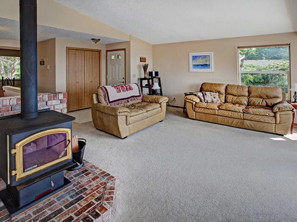 Oceanside Perch 3 Br home by RedAwning