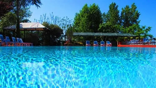 Le Rose Residence