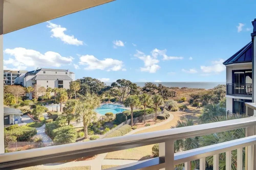 Oceanfront w/ Pool + Beach Access & Balcony View 312 B Shipwatch by Avantstay