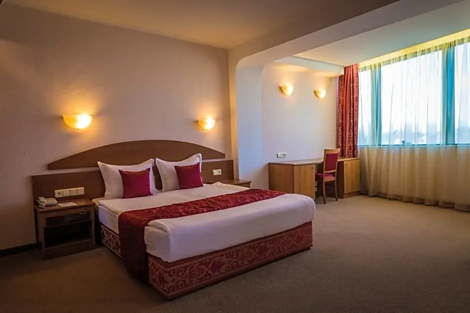 Hotel Sevlievo Plaza