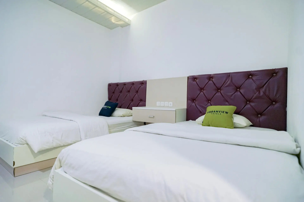Urbanview Hotel Syariah Ratu Kuring Gisting by RedDoorz