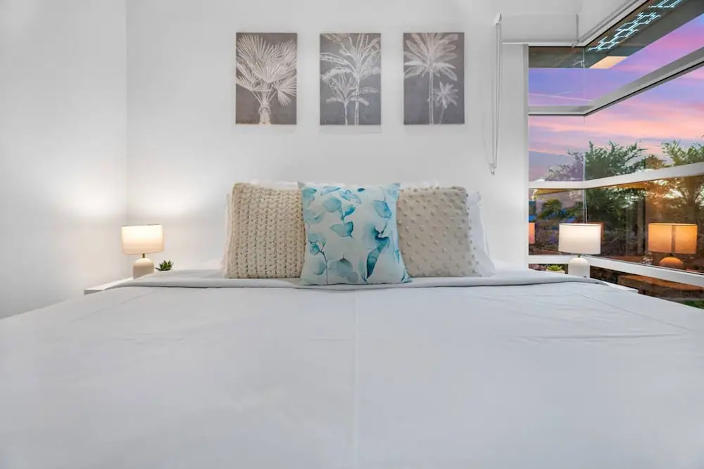 Zenhouse Solstice Designer 4-br Executive Retreat