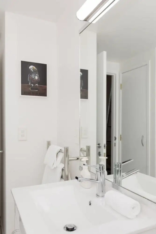 TOWNY - Urban Loft - Two Bedrooms