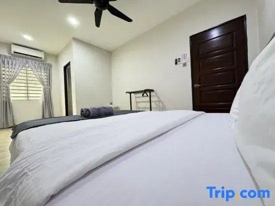 Taiping City Centre Landed for 12 Pax
