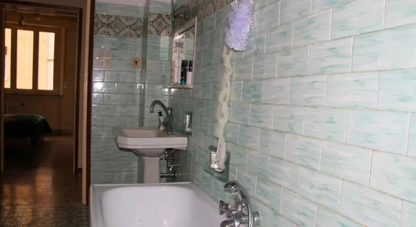 ROOMSPISA