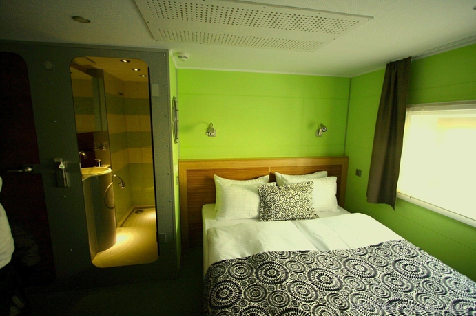 Greenyacht Hotel