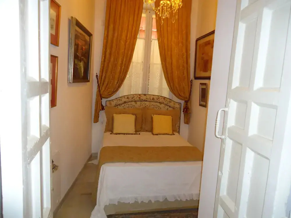 Manor House in Seville Center, Next to Roman Columns of Hercules Wifi,
