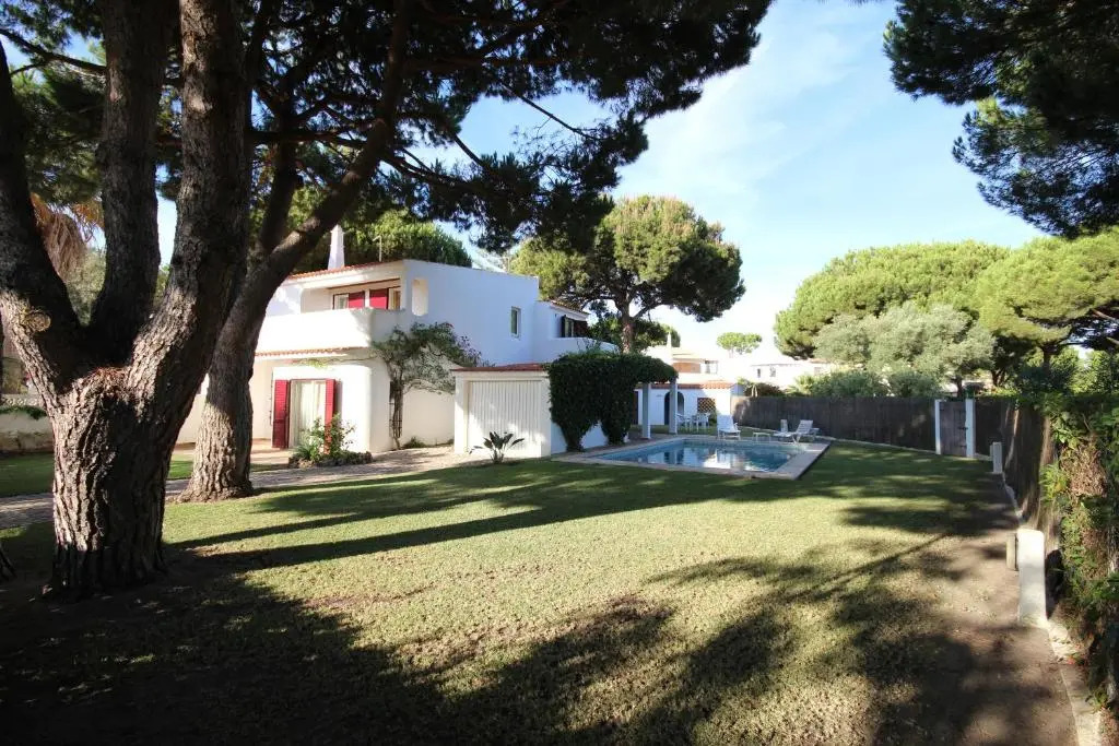Villa Dantas by amcf