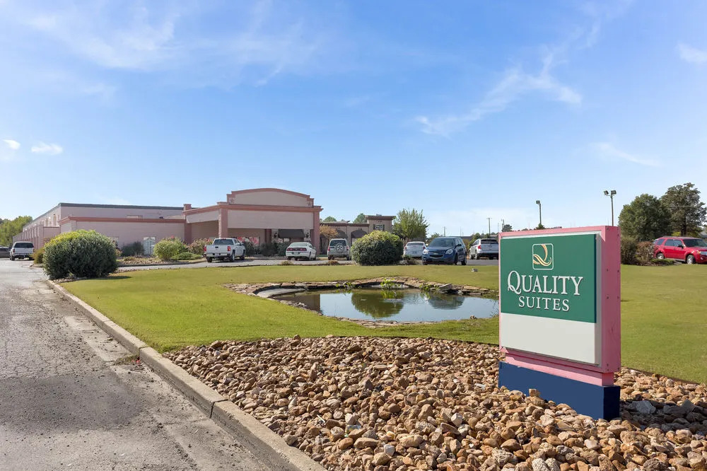 Quality Inn & Suites Paragould