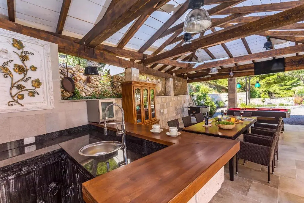 Villa Porto Mimice, 40sqm Heated Private Pool, 4 bedrooms, Sauna, Gym, Billiard