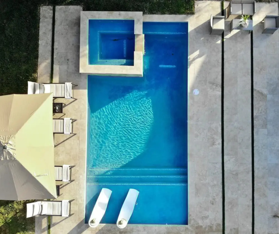 Fox Garden-heated Pool-spa- Boho-downtown Beach