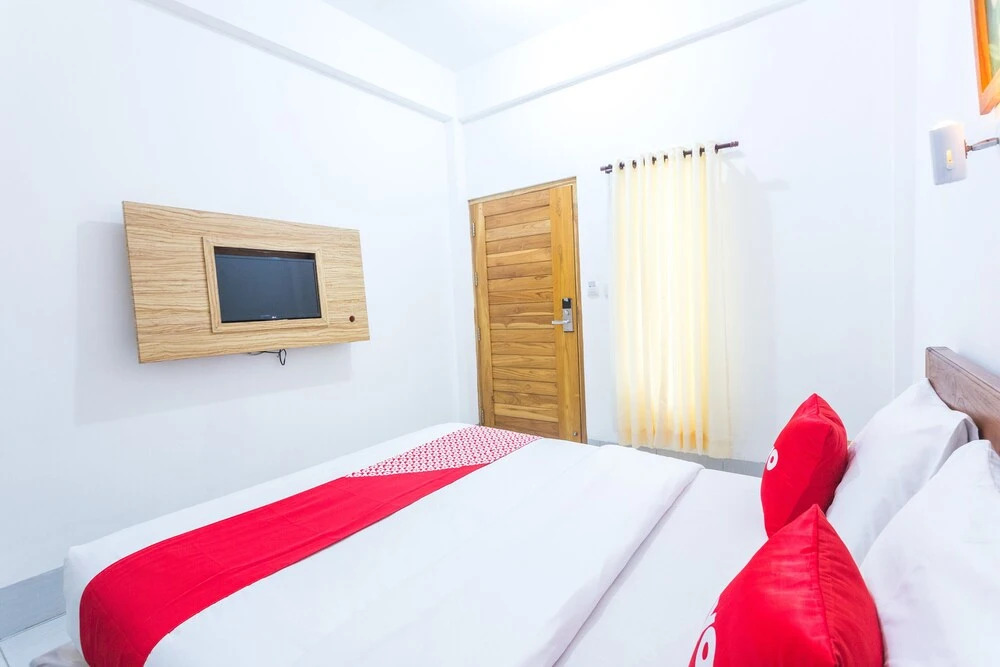 OYO 2408 Bc Inn