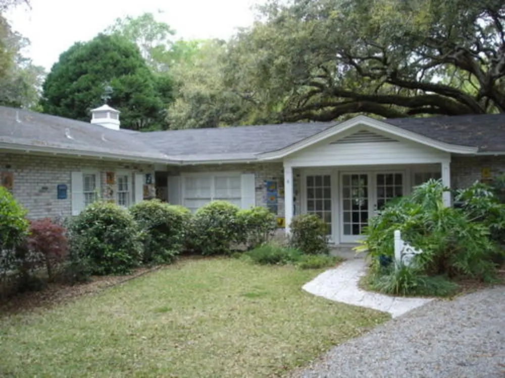 PELICAN HOUSE home