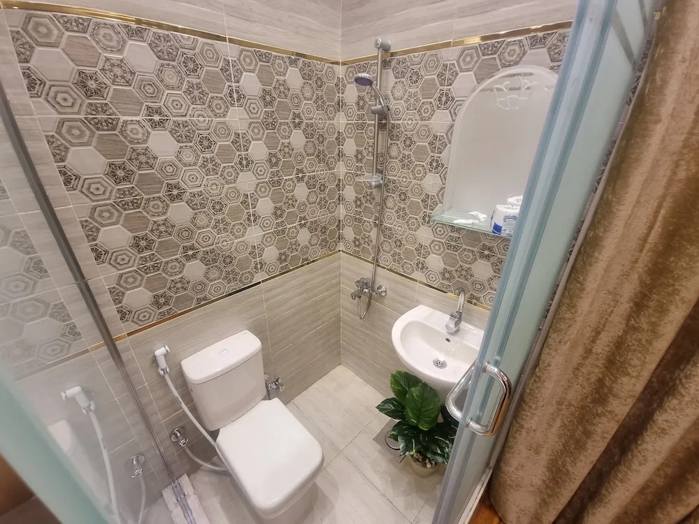 Cairo plaza 2 hotel