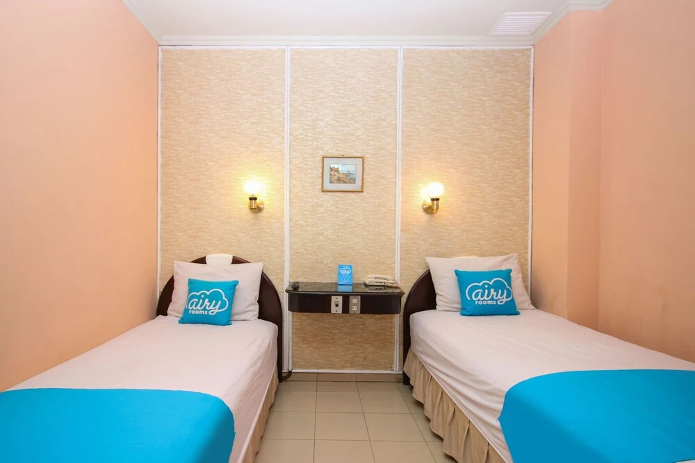 Airy Asemka Toko Tiga Seberang 27 Jakarta